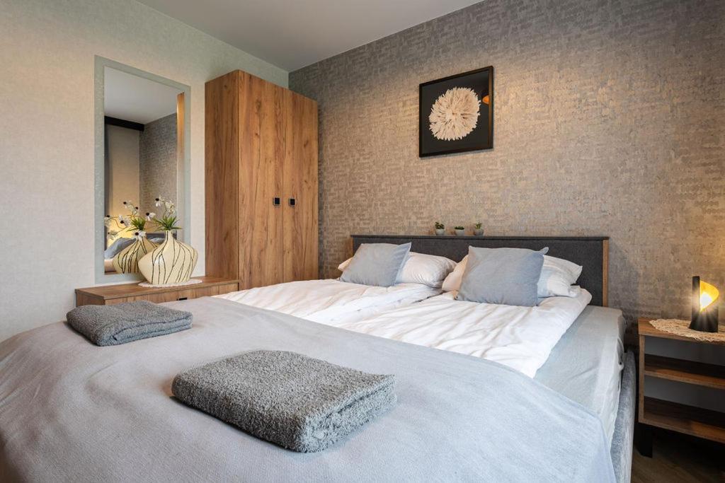Apartamenty Ksiezycowe Spa - Tatra View - Golden Apartments Zakopane Kültér fotó